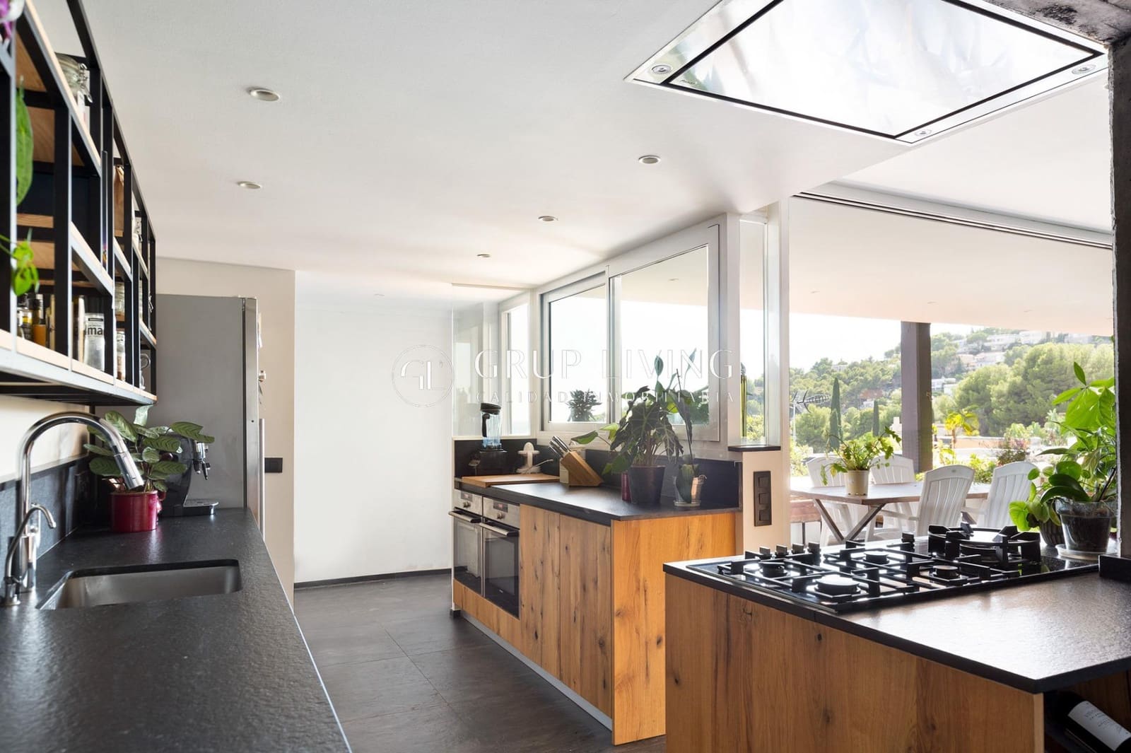 3 soverom Leilighet til leie i Les Botigues de Sitges - € 3 000 (Ref: 8247845)