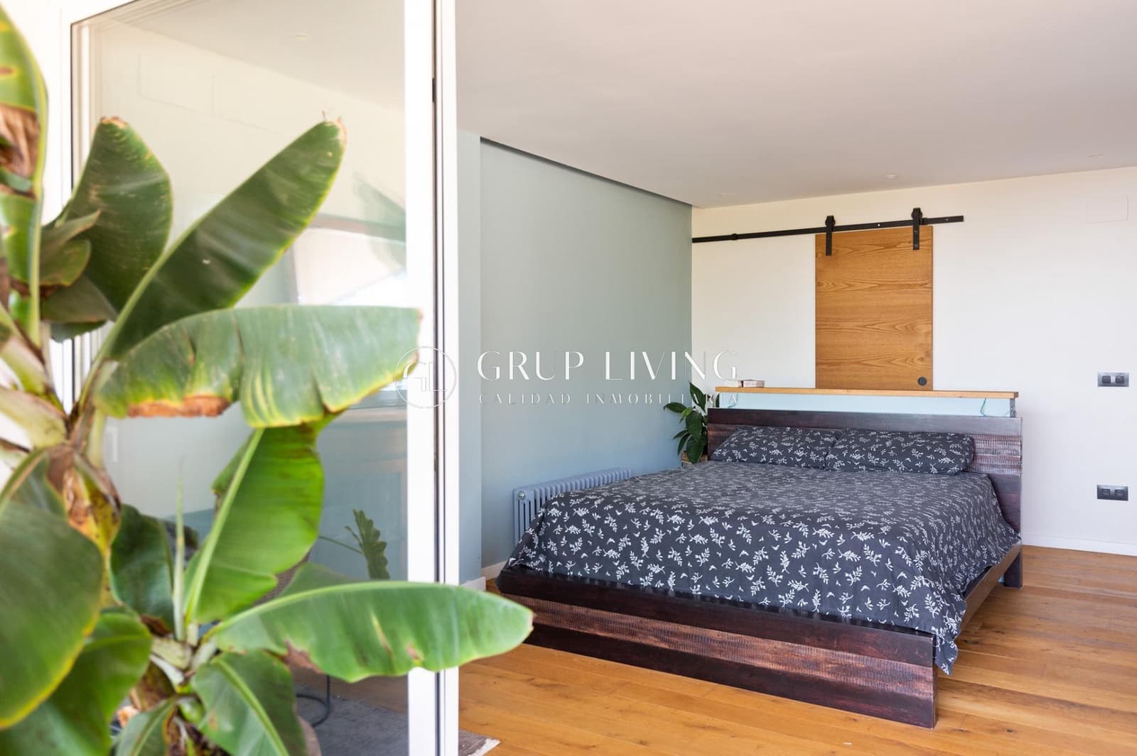 3 soverom Leilighet til leie i Les Botigues de Sitges - € 3 000 (Ref: 8247845)