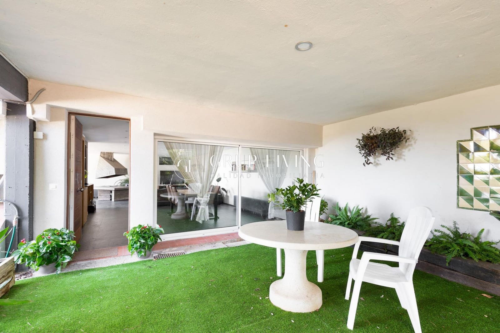 3 soverom Leilighet til leie i Les Botigues de Sitges - € 3 000 (Ref: 8247845)