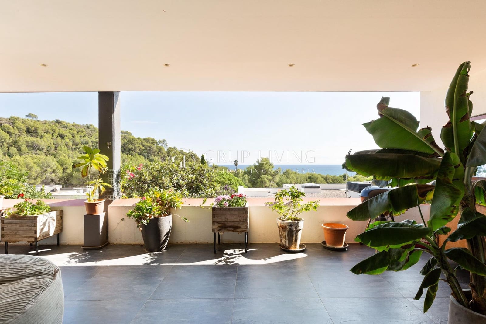 3 soverom Leilighet til leie i Les Botigues de Sitges - € 3 000 (Ref: 8247845)