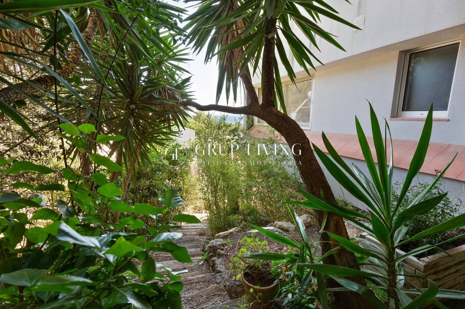 3 soverom Leilighet til leie i Les Botigues de Sitges - € 3 000 (Ref: 8247845)