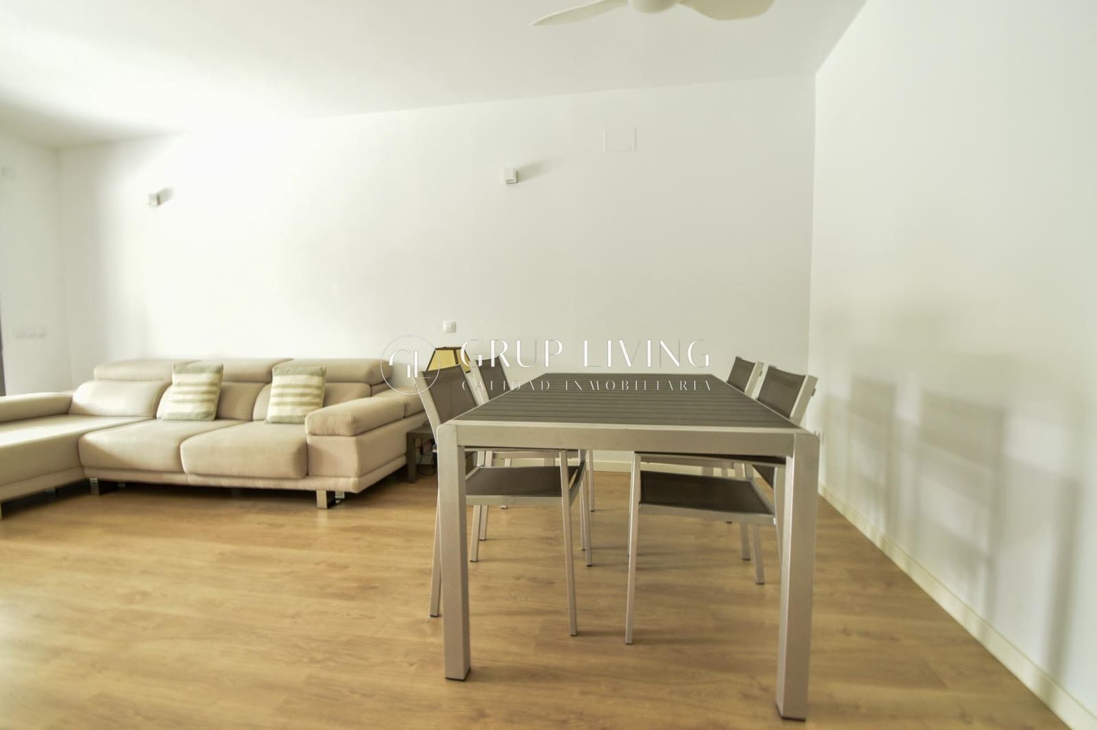 3 bedroom Flat for rent in Sitges with pool garage - € 2,250 (Ref: 8476194)