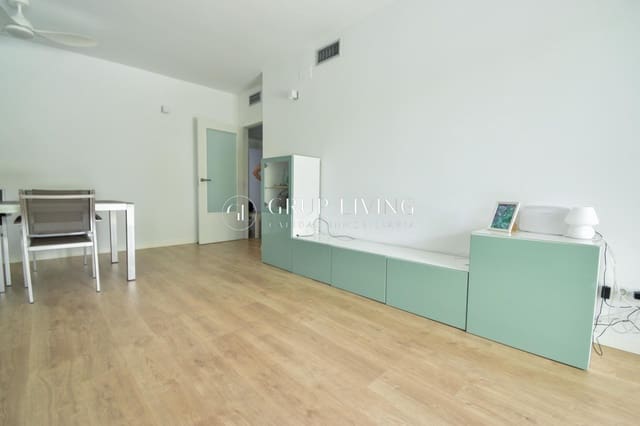 Piso de 3 habitaciones en Sitges en alquiler con piscina garaje - 2.250 € (Ref: 8476194)