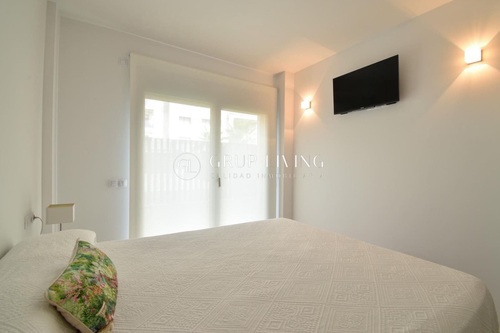 3 bedroom Flat for rent in Sitges with pool garage - € 2,250 (Ref: 8476194)