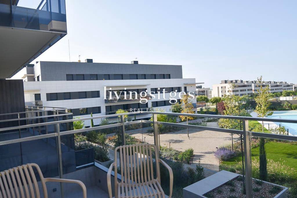 3 bedroom Flat for rent in Sitges with pool garage - € 3,500 (Ref: 8549300)