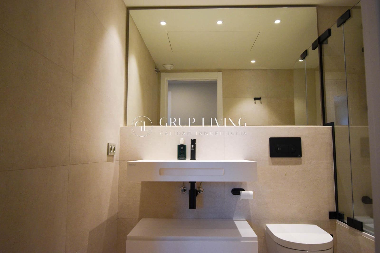 Appartement de 3 chambres à louer à Sitges avec piscine garage - 3 500 € (Ref: 8549300)