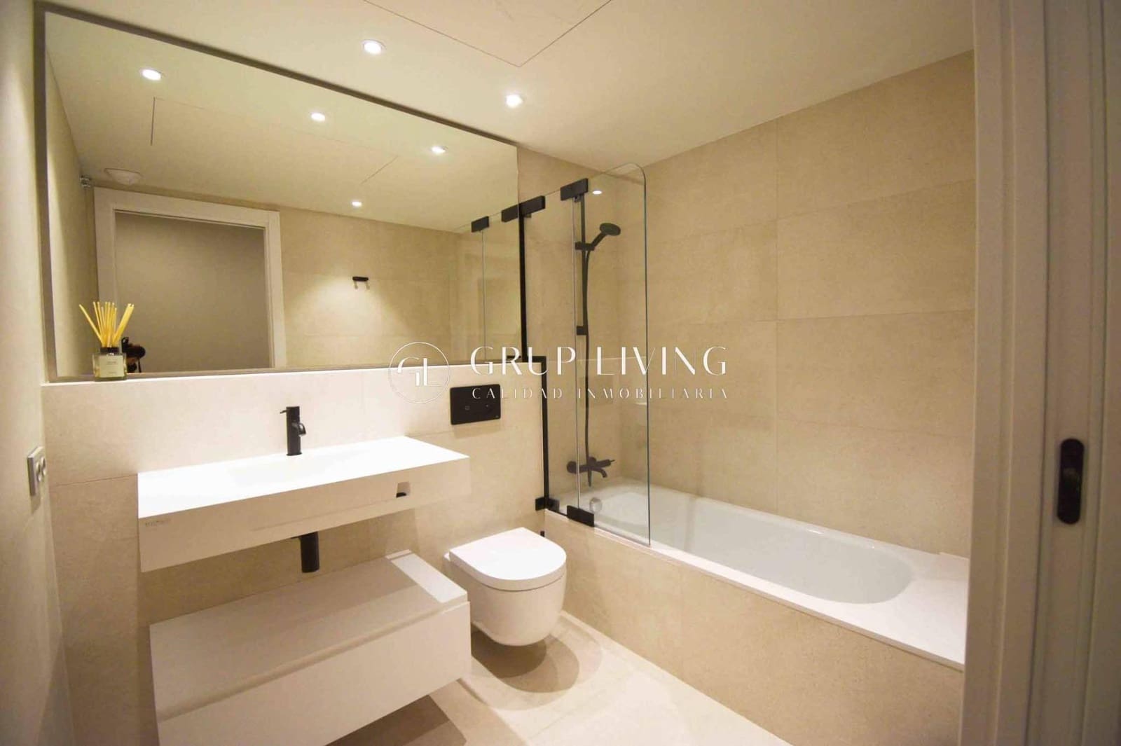 3 sovrum Lägenhet att hyra i Sitges med pool garage - 3 500 € (Ref: 8549300)