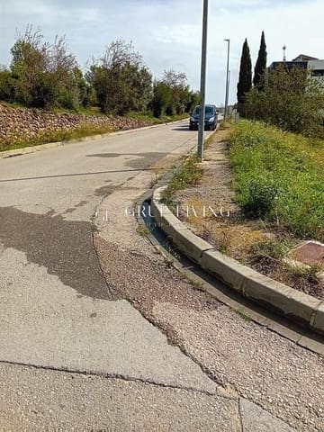 Building Plot for sale in Sant Quintí de Mediona - € 70,000 (Ref: 8570631)