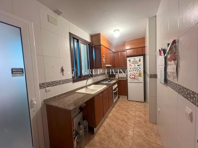 2 bedroom Flat for sale in Vilanova i la Geltrú - € 340,000 (Ref: 8597526)