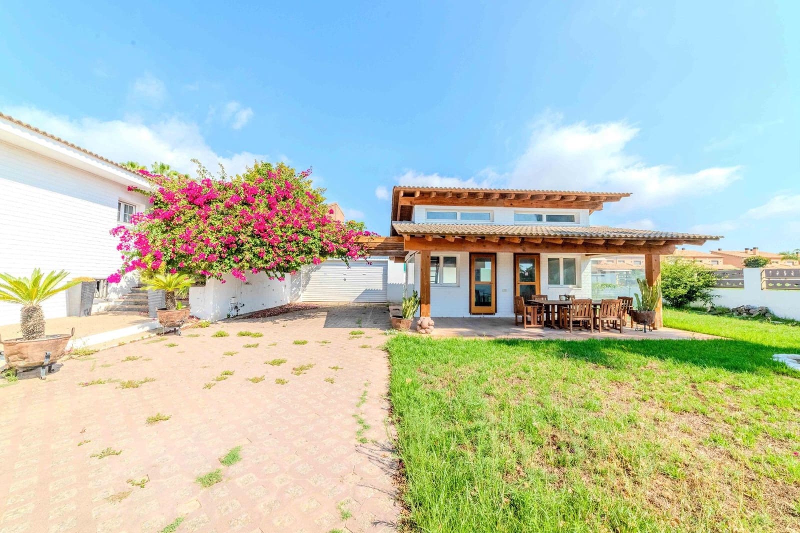 3 soveværelse Villa til salg i Vilafortuny med swimmingpool garage - € 950.000 (Ref: 8652475)