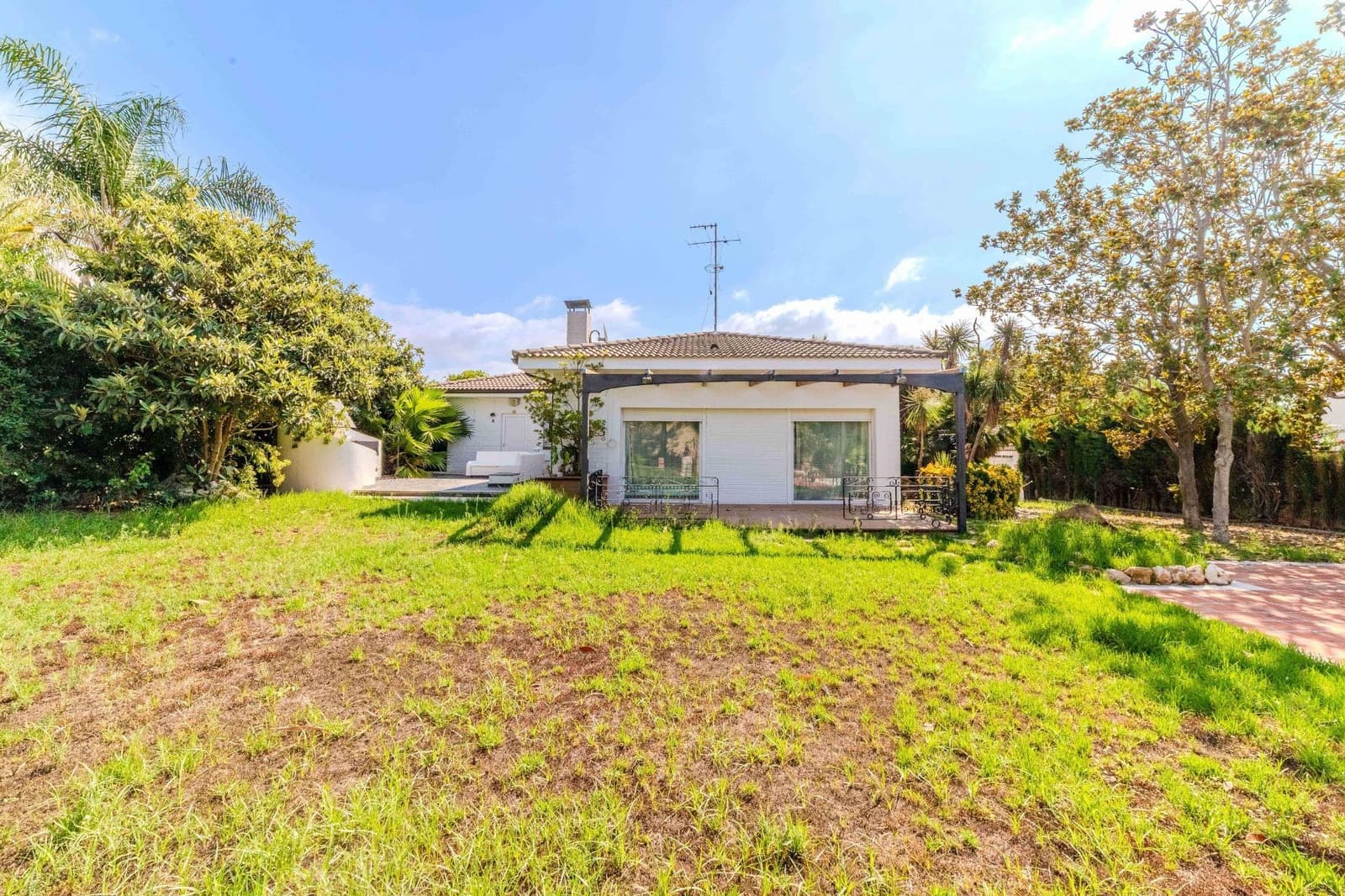 3 soveværelse Villa til salg i Vilafortuny med swimmingpool garage - € 950.000 (Ref: 8652475)