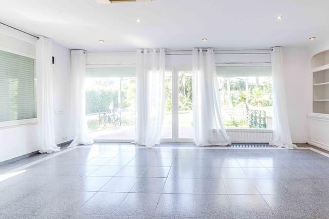 3 soveværelse Villa til salg i Vilafortuny, Cambrils med swimmingpool garage - € 950.000 (Ref: 8652475)