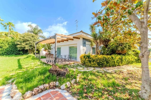 3 soveværelse Villa til salg i Vilafortuny, Cambrils med swimmingpool garage - € 950.000 (Ref: 8652475)