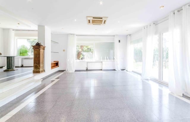 3 soveværelse Villa til salg i Vilafortuny, Cambrils med swimmingpool garage - € 920.000 (Ref: 8652475)