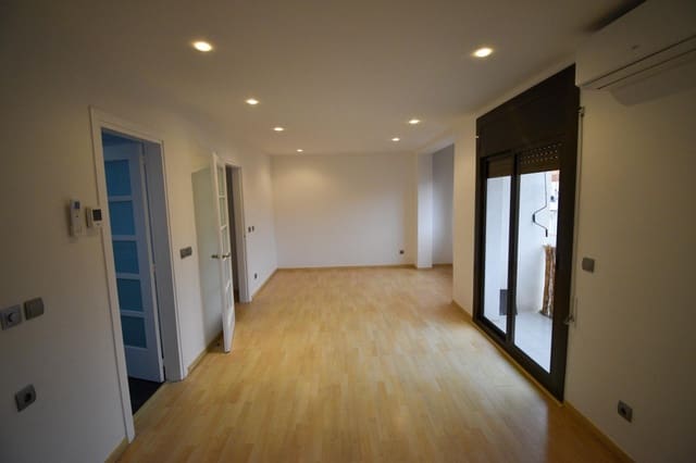 Piso de 3 habitaciones en Vilanova i la Geltrú en venta - 235.000 € (Ref: 8810188)