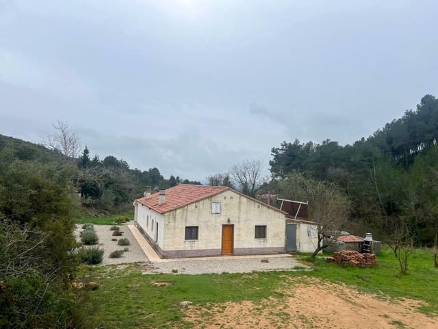 4 bedroom Finca/Country House for sale in Torrelles de Foix - € 289,500 (Ref: 8865085)