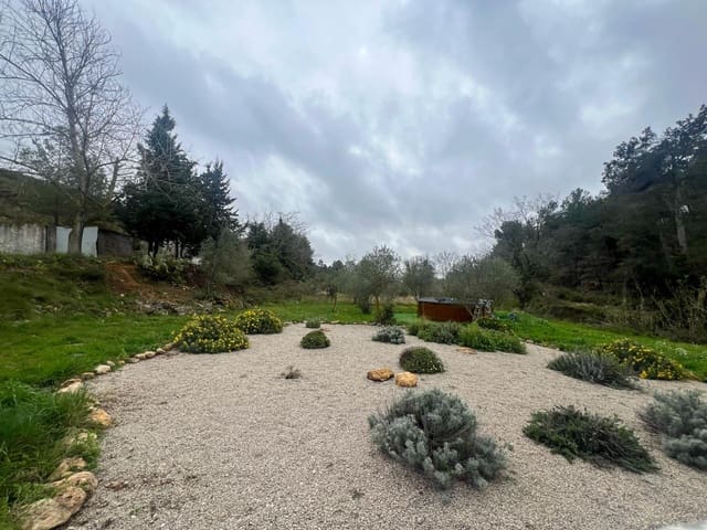 4 bedroom Finca/Country House for sale in Torrelles de Foix - € 289,500 (Ref: 8865085)