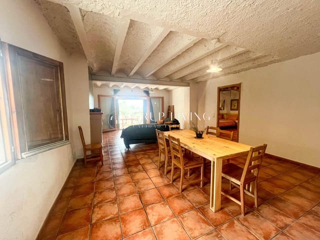4 makuuhuone Maalaistalo myytävänä paikassa Torrelles de Foix - 289 500 € (Ref: 8865085)