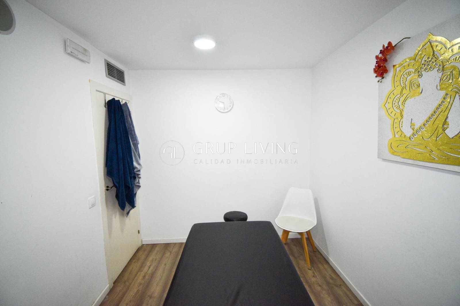 Commercial for rent in Sant Pere de Ribes - € 950 (Ref: 8869905)