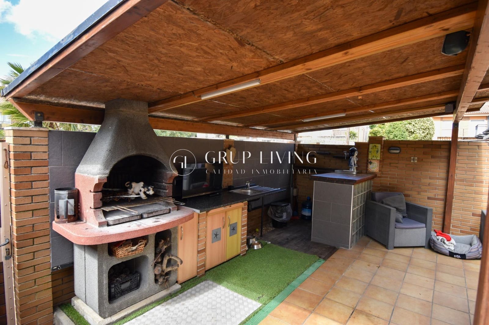 3 bedroom Semi-detached Villa for sale in Vilafortuny with pool garage - € 415,000 (Ref: 8892941)