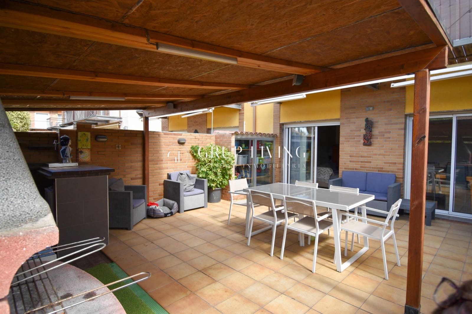 3 bedroom Semi-detached Villa for sale in Vilafortuny with pool garage - € 415,000 (Ref: 8892941)