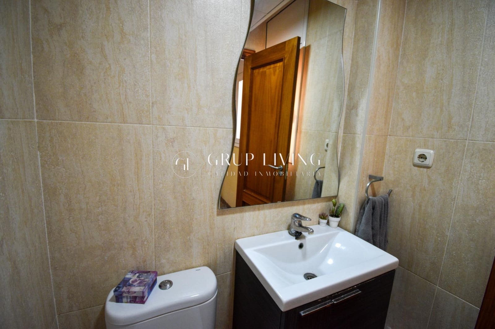 3 bedroom Semi-detached Villa for sale in Vilafortuny with pool garage - € 415,000 (Ref: 8892941)