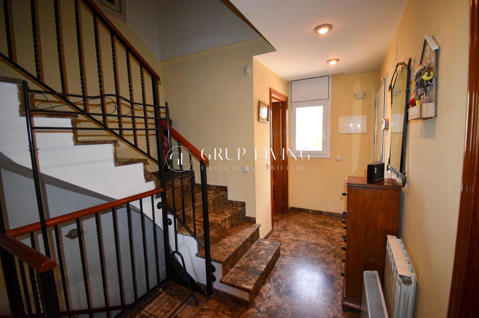 3 bedroom Semi-detached Villa for sale in Vilafortuny with pool garage - € 415,000 (Ref: 8892941)