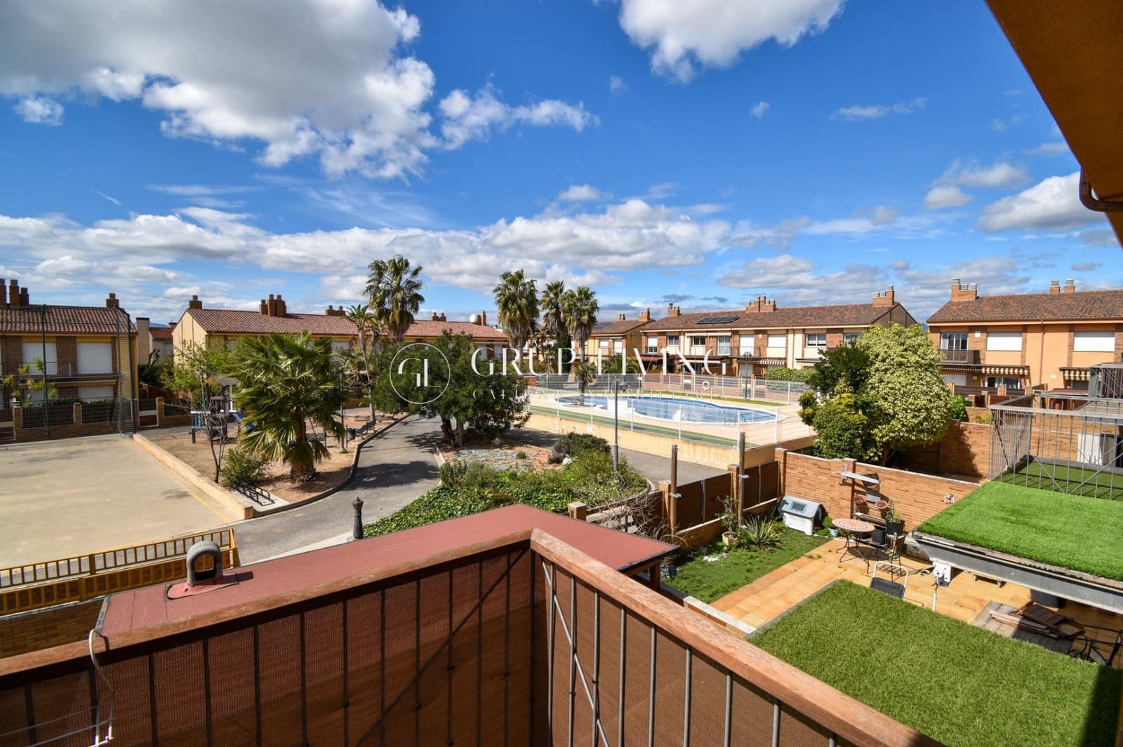 3 bedroom Semi-detached Villa for sale in Vilafortuny with pool garage - € 415,000 (Ref: 8892941)