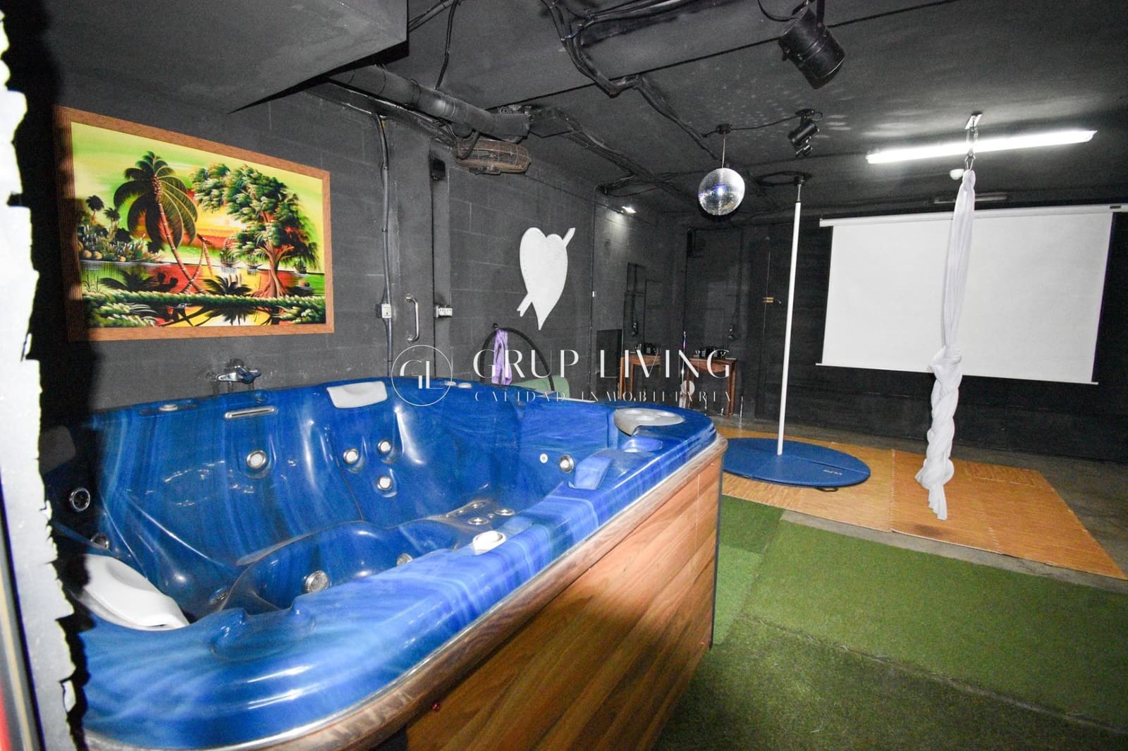 3 bedroom Semi-detached Villa for sale in Vilafortuny with pool garage - € 415,000 (Ref: 8892941)