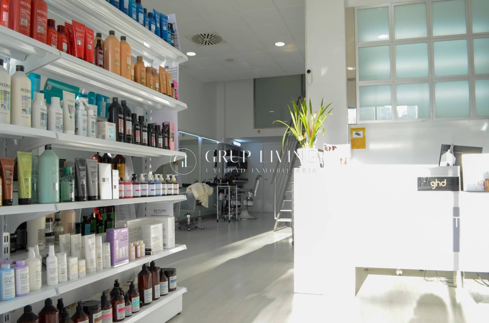 Commercial for rent in Sant Pere de Ribes - € 1,700 (Ref: 8897001)