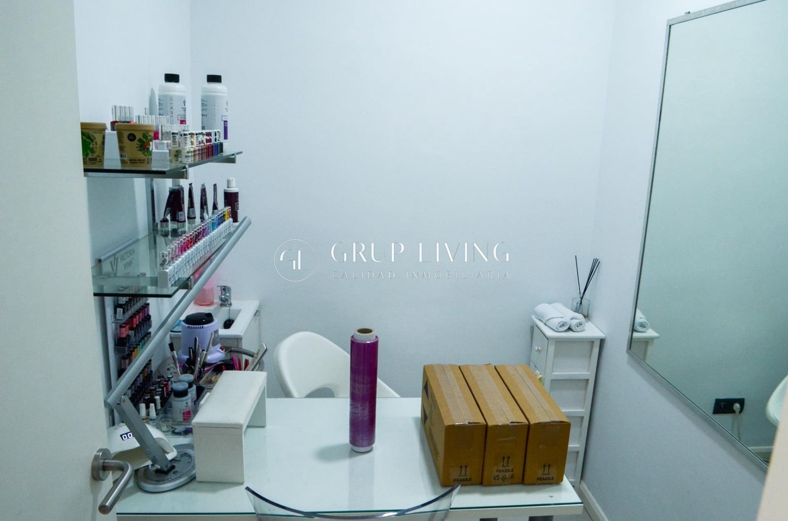 Commercial for rent in Sant Pere de Ribes - € 1,700 (Ref: 8897001)