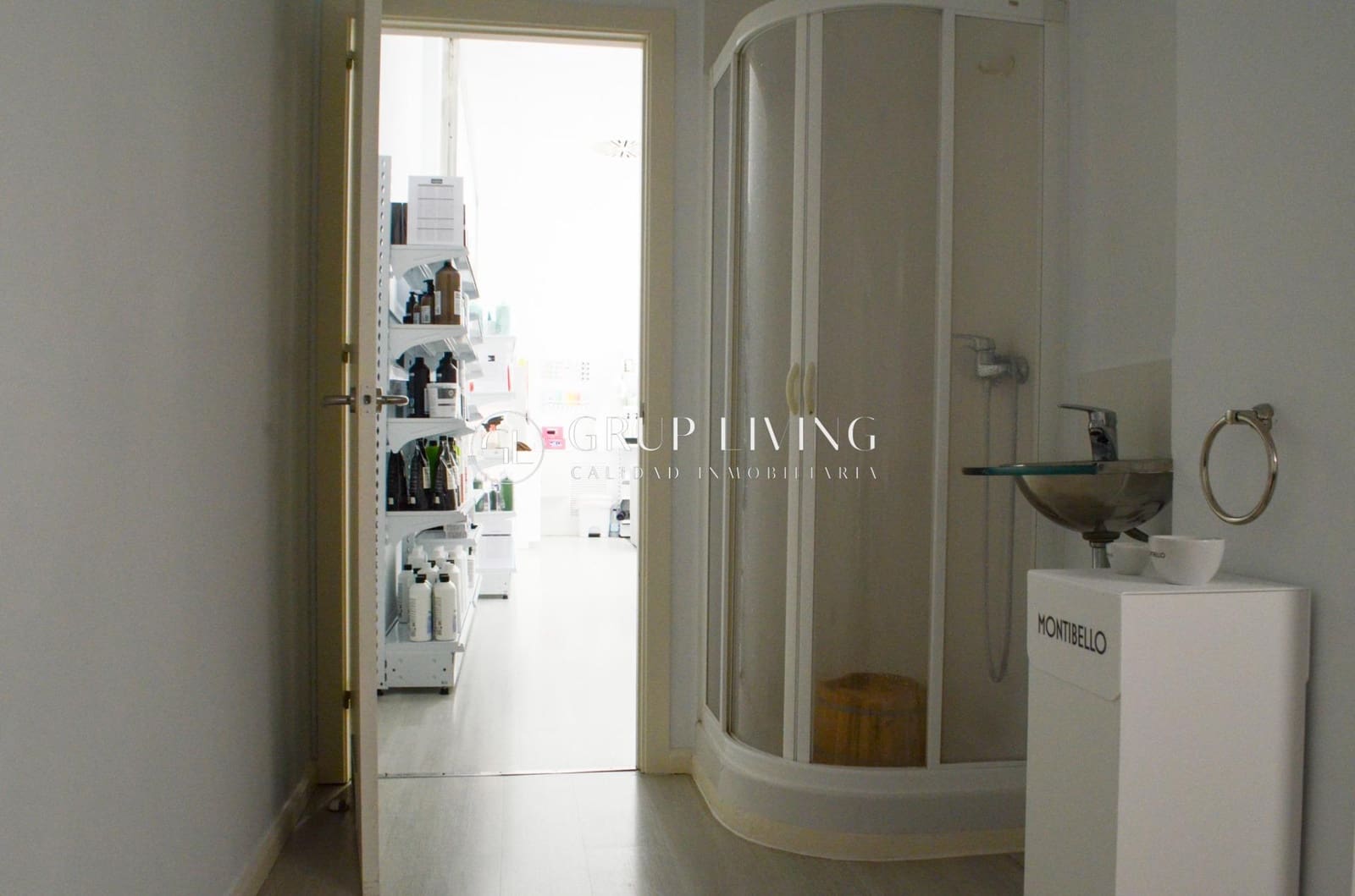 Commercial for rent in Sant Pere de Ribes - € 1,700 (Ref: 8897001)