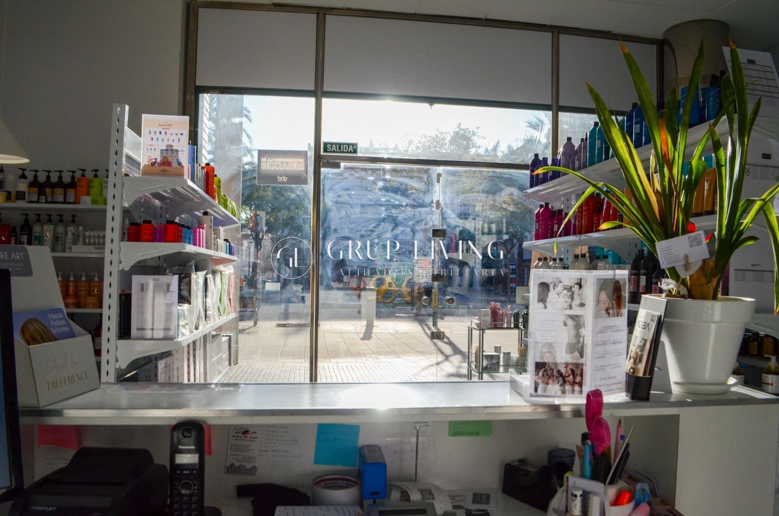 Commercial for rent in Sant Pere de Ribes - € 1,700 (Ref: 8897001)