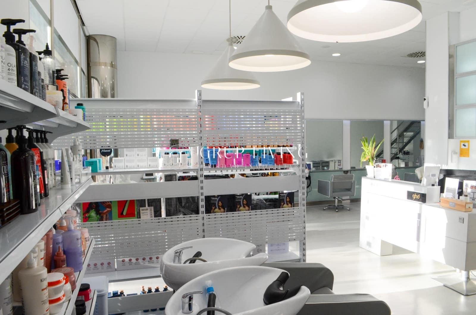 Commercial for rent in Sant Pere de Ribes - € 1,700 (Ref: 8897001)