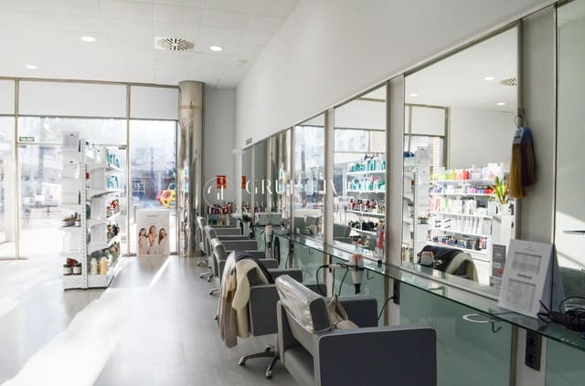 Commercial for rent in Sant Pere de Ribes - € 1,700 (Ref: 8897001)