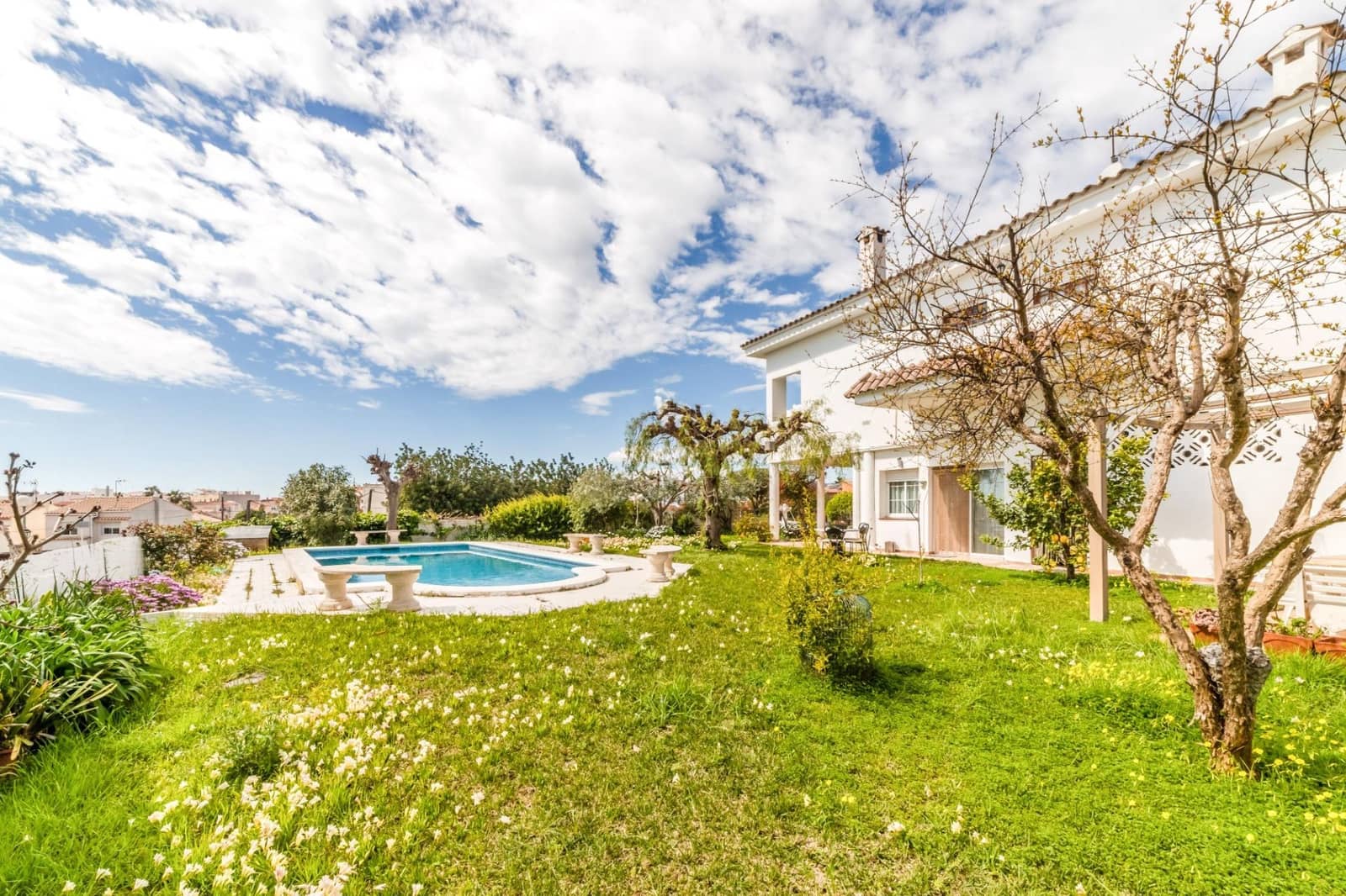 5 soveværelse Villa til salg i Vilanova i la Geltru med swimmingpool garage - € 715.000 (Ref: 8900225)
