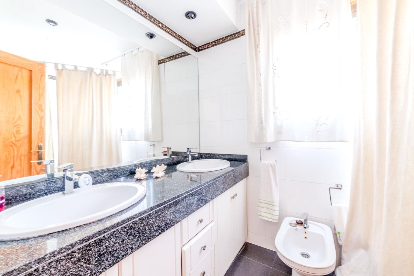 5 soveværelse Villa til salg i Vilanova i la Geltru med swimmingpool garage - € 715.000 (Ref: 8900225)