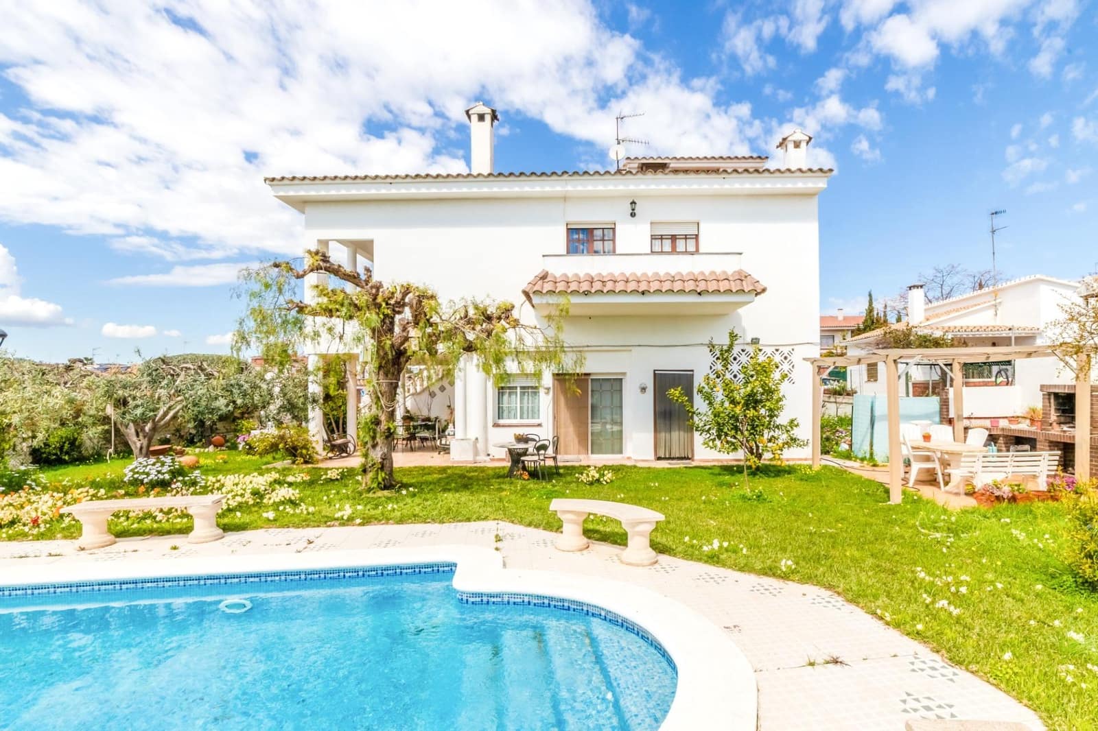5 soveværelse Villa til salg i Vilanova i la Geltru med swimmingpool garage - € 715.000 (Ref: 8900225)