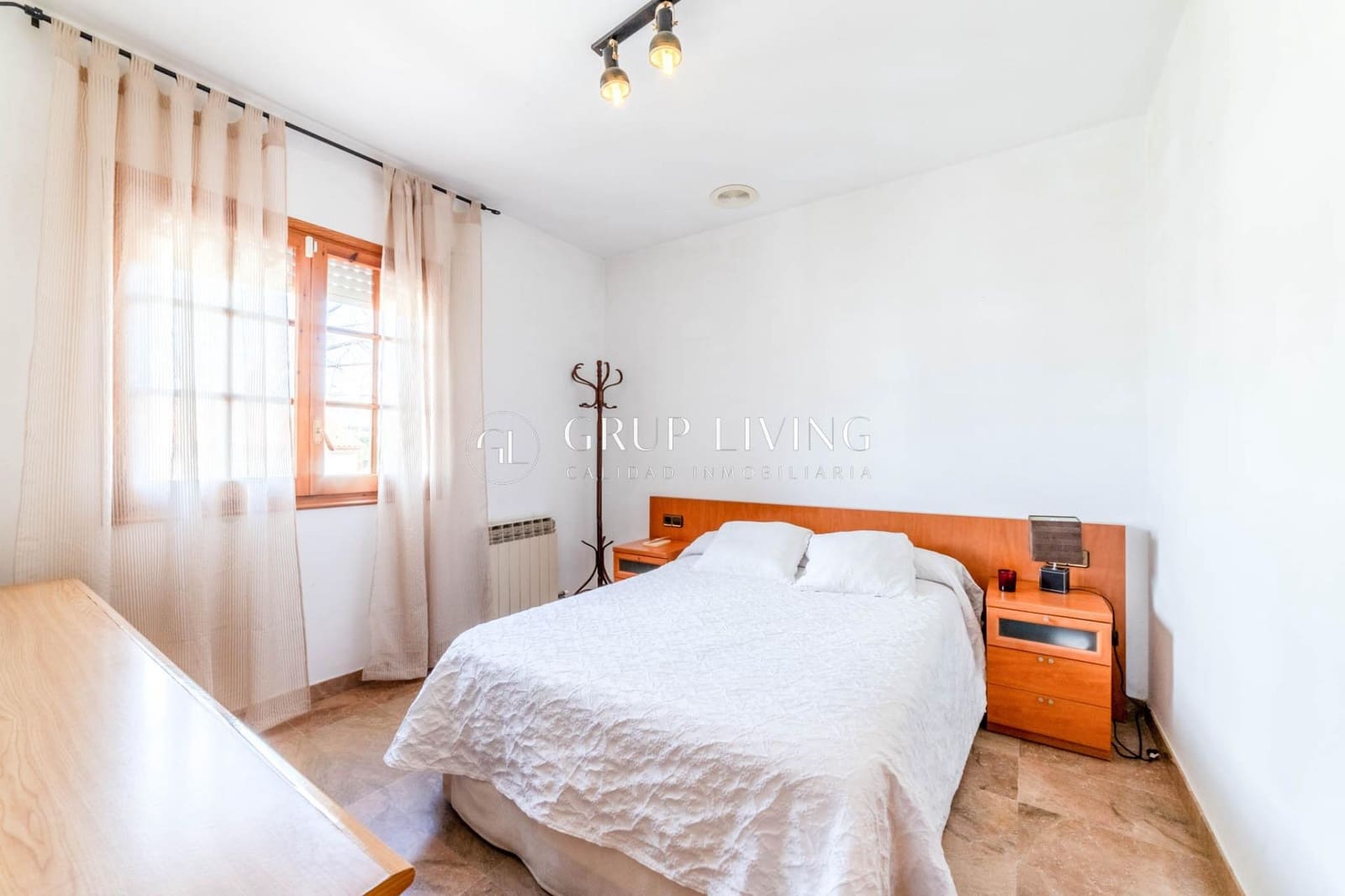 5 Zimmer Villa zu verkaufen in Vilanova i la Geltru mit Pool Garage - 715.000 € (Ref: 8900225)