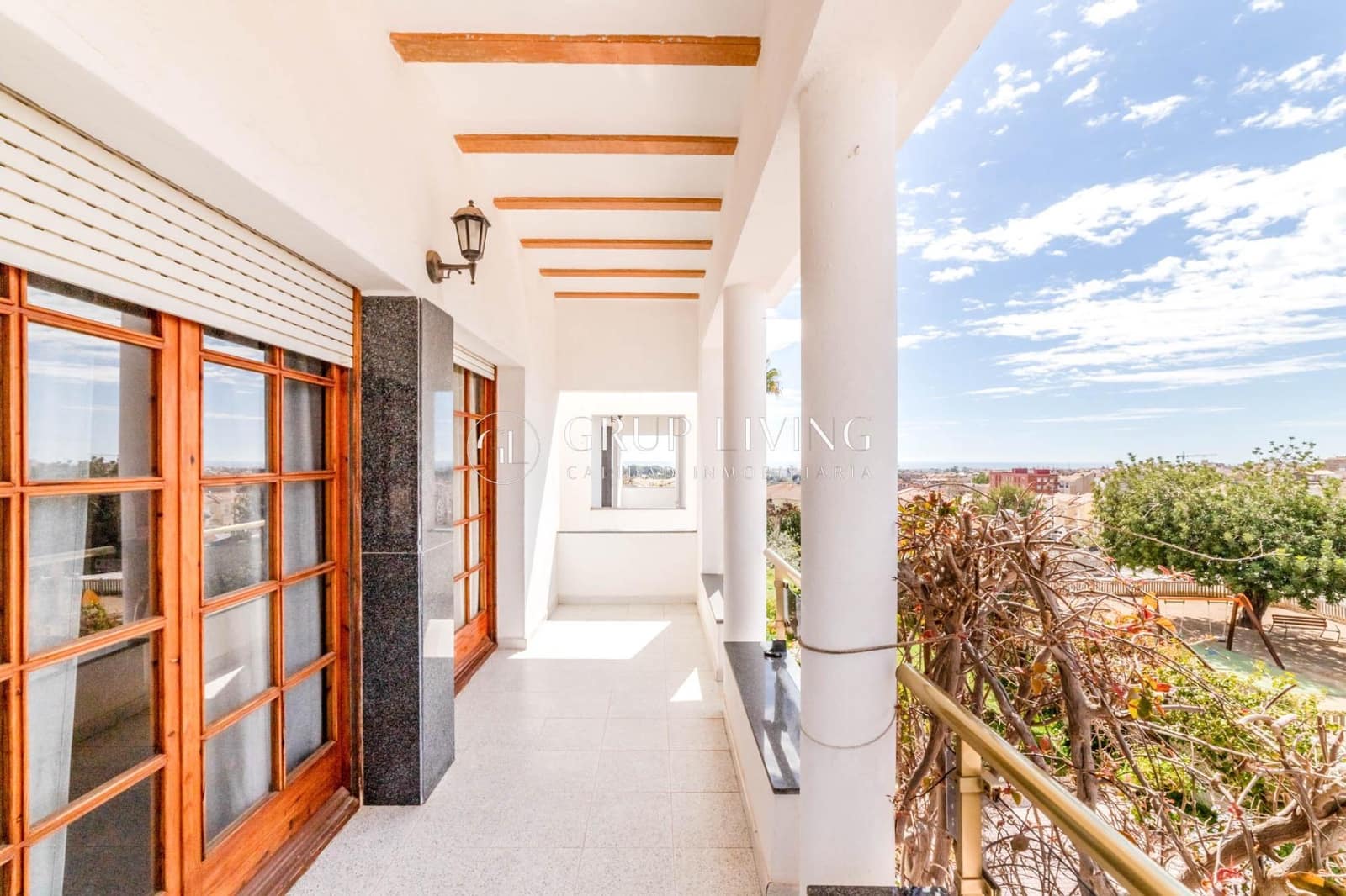 5 Zimmer Villa zu verkaufen in Vilanova i la Geltru mit Pool Garage - 715.000 € (Ref: 8900225)