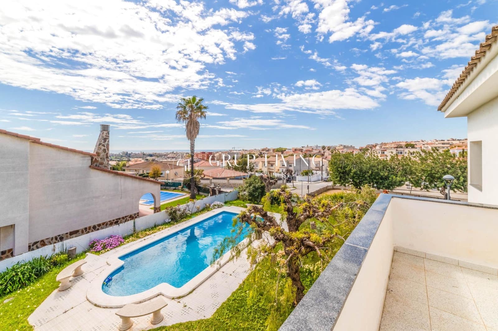 5 Zimmer Villa zu verkaufen in Vilanova i la Geltru mit Pool Garage - 715.000 € (Ref: 8900225)