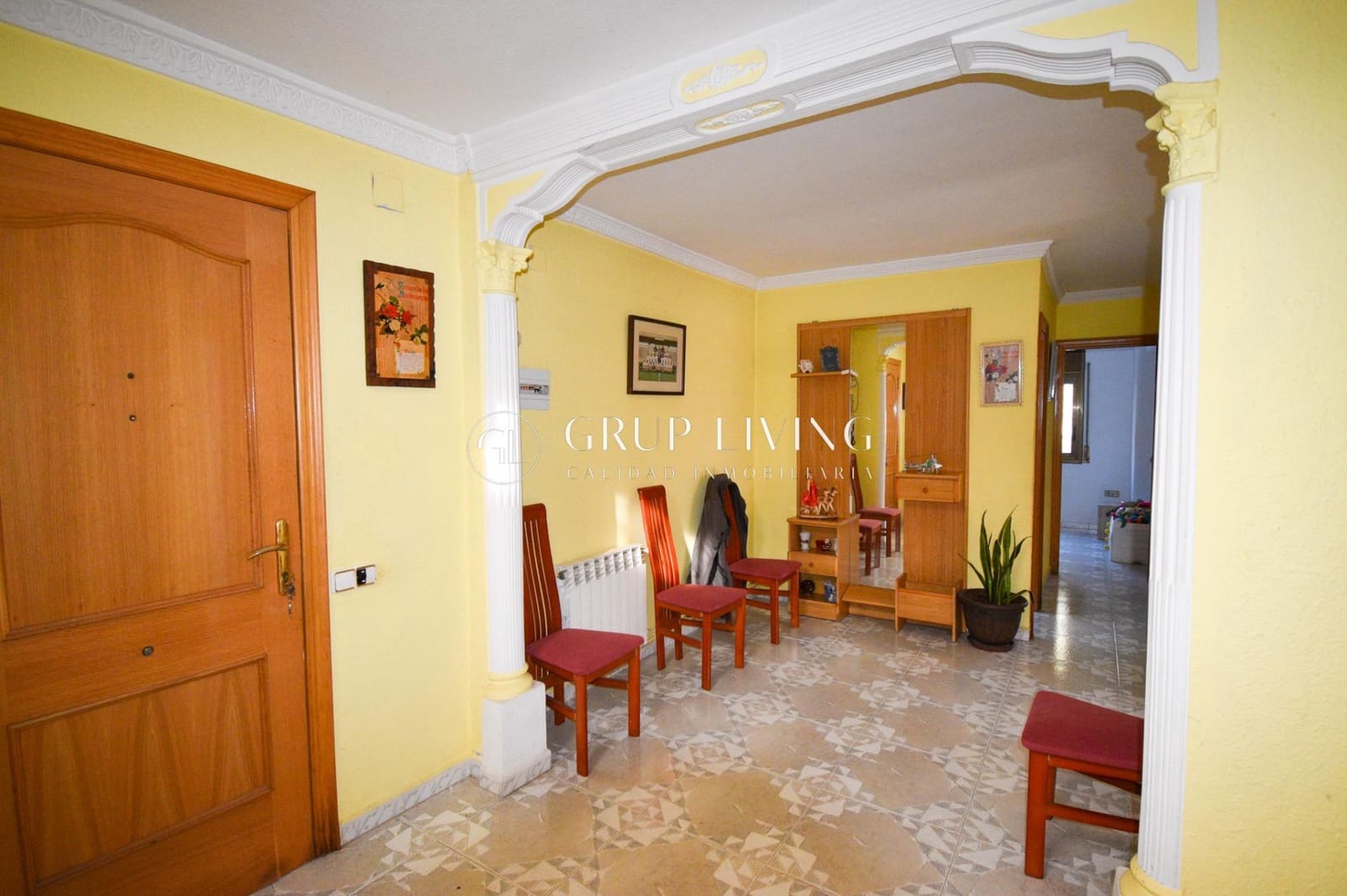 5 soveværelse Villa til salg i Canyelles med garage - € 318.000 (Ref: 8932186)