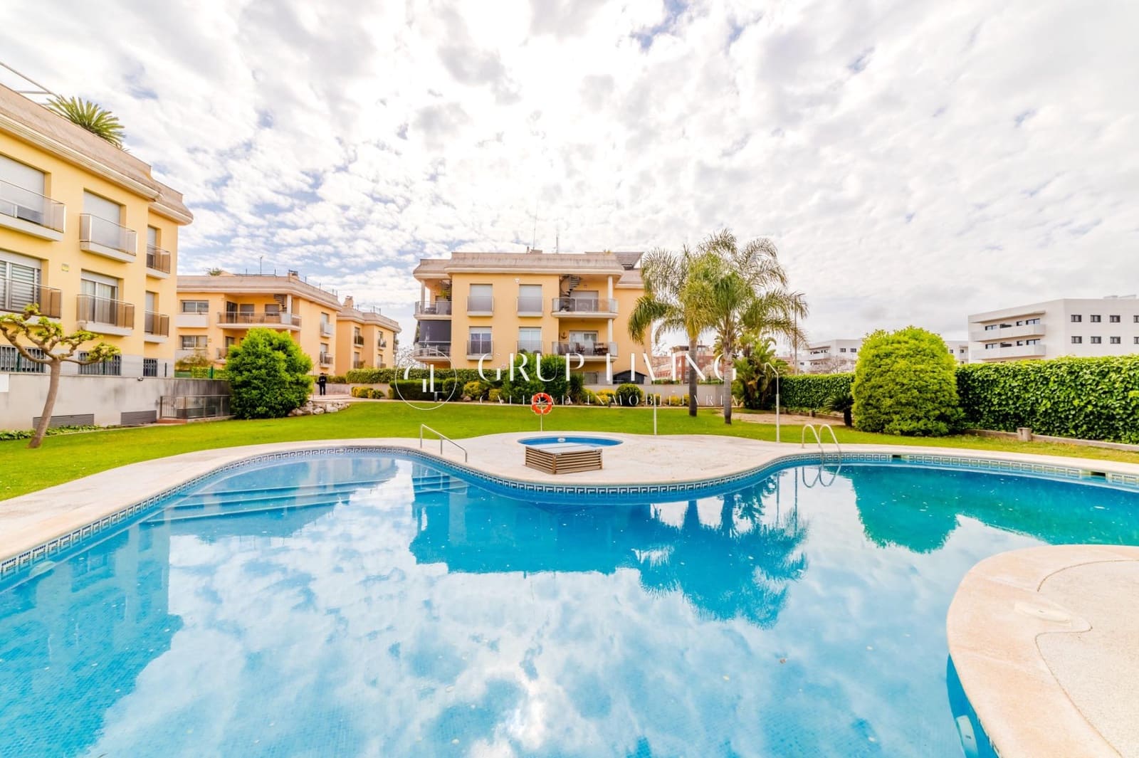 4 soverom Leilighet til salgs i Cubelles med garasje - € 500 000 (Ref: 8943893)