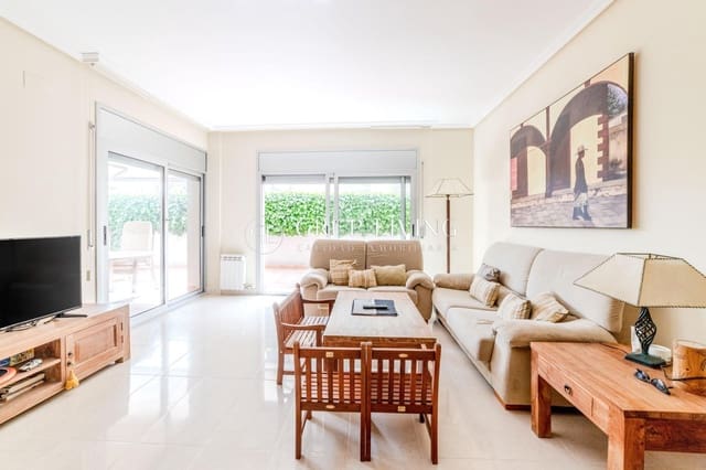 4 quarto Apartamento para venda em Cubelles com garagem - 500 000 € (Ref: 8943893)