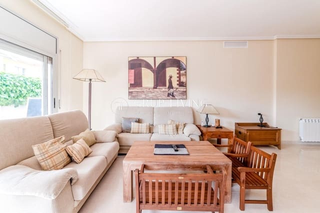 4 quarto Apartamento para venda em Cubelles com garagem - 500 000 € (Ref: 8943893)