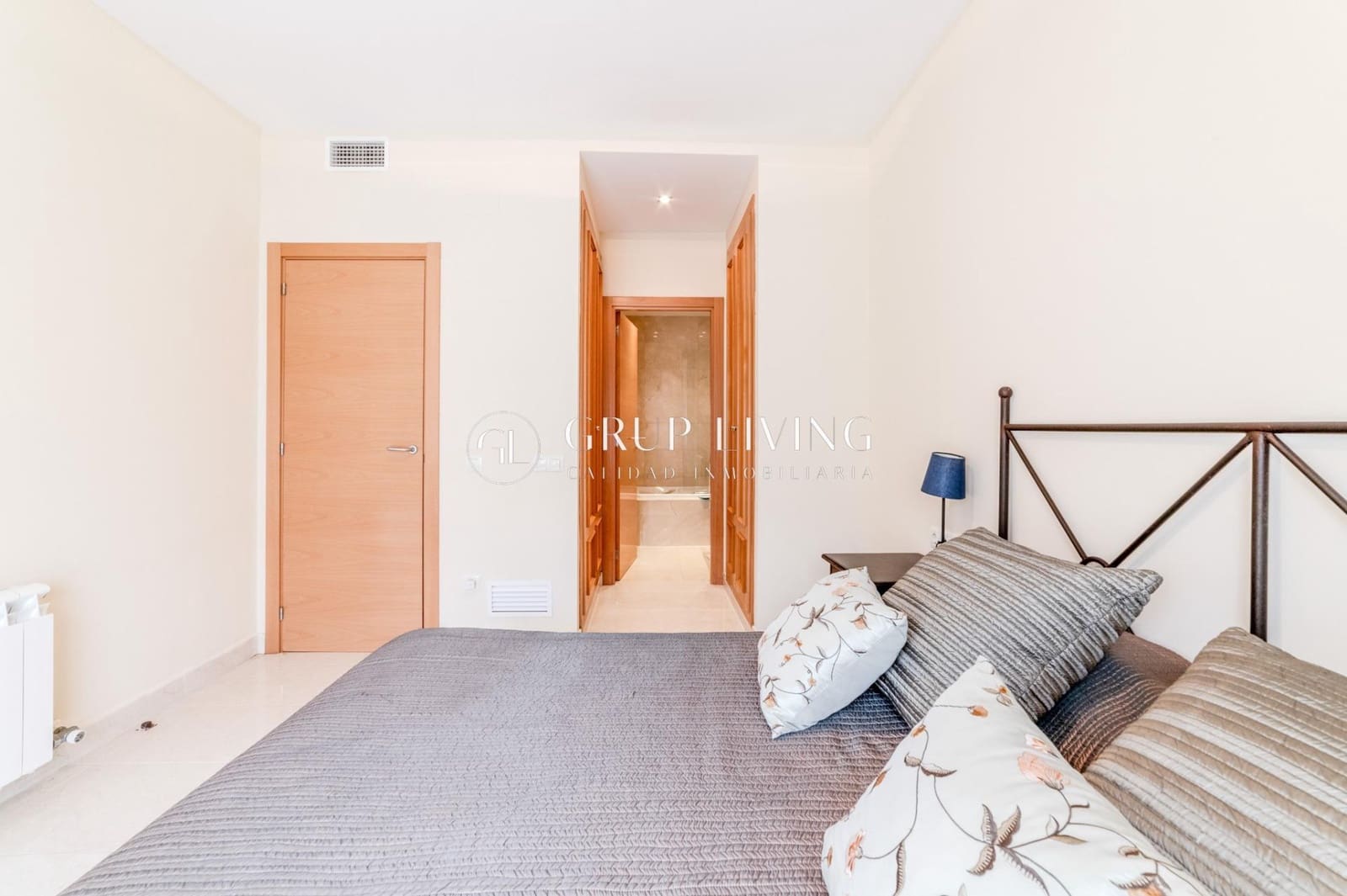 4 soverom Leilighet til salgs i Cubelles med garasje - € 500 000 (Ref: 8943893)