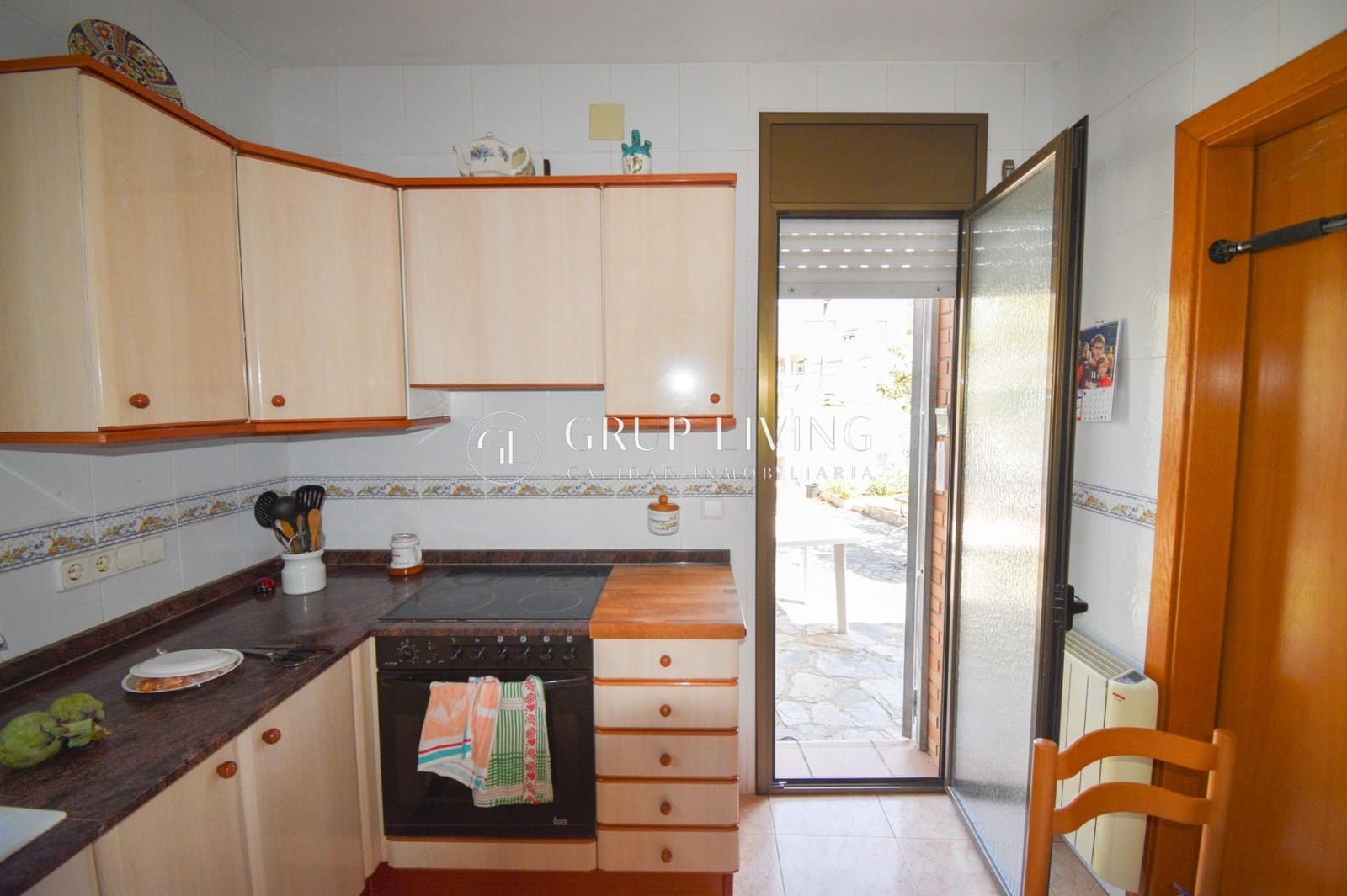 3 bedroom Villa for sale in Sitges with garage - € 685,000 (Ref: 8946755)