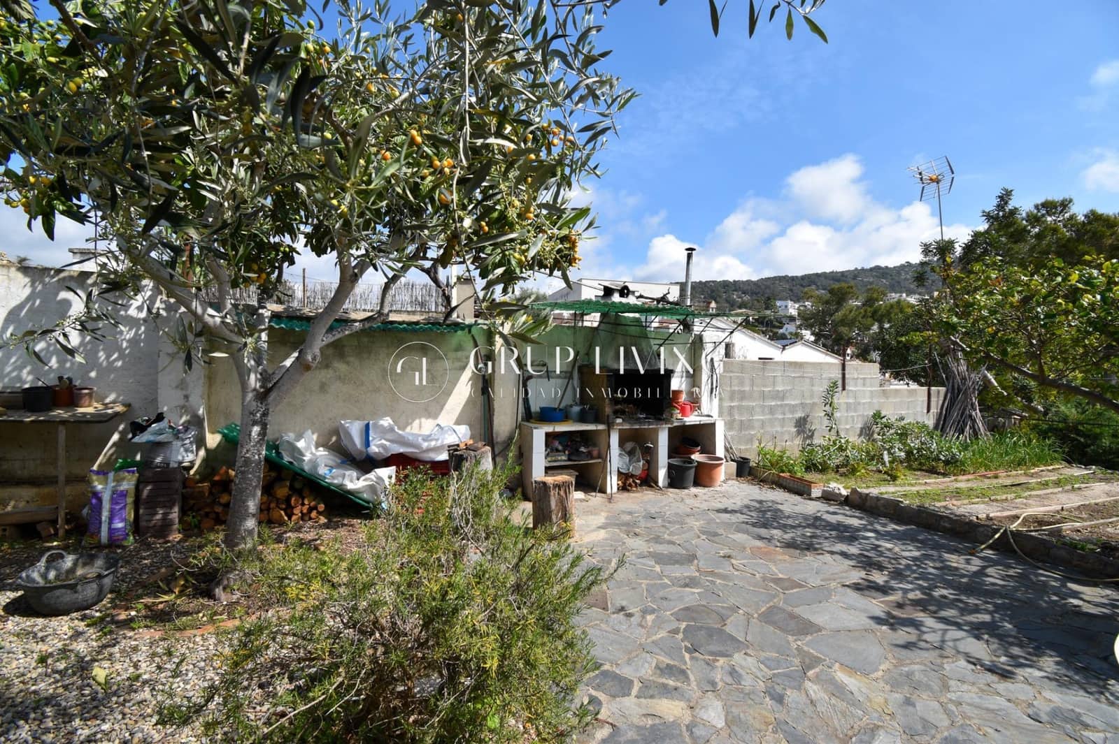 3 bedroom Villa for sale in Sitges with garage - € 685,000 (Ref: 8946755)