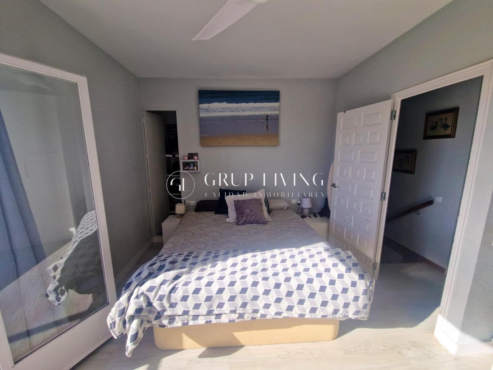 4 makuuhuone Omakotitalo vuokrattavana paikassa Sitges mukana uima-altaan 
autotalli - 2 250 € (Ref: 8954294)