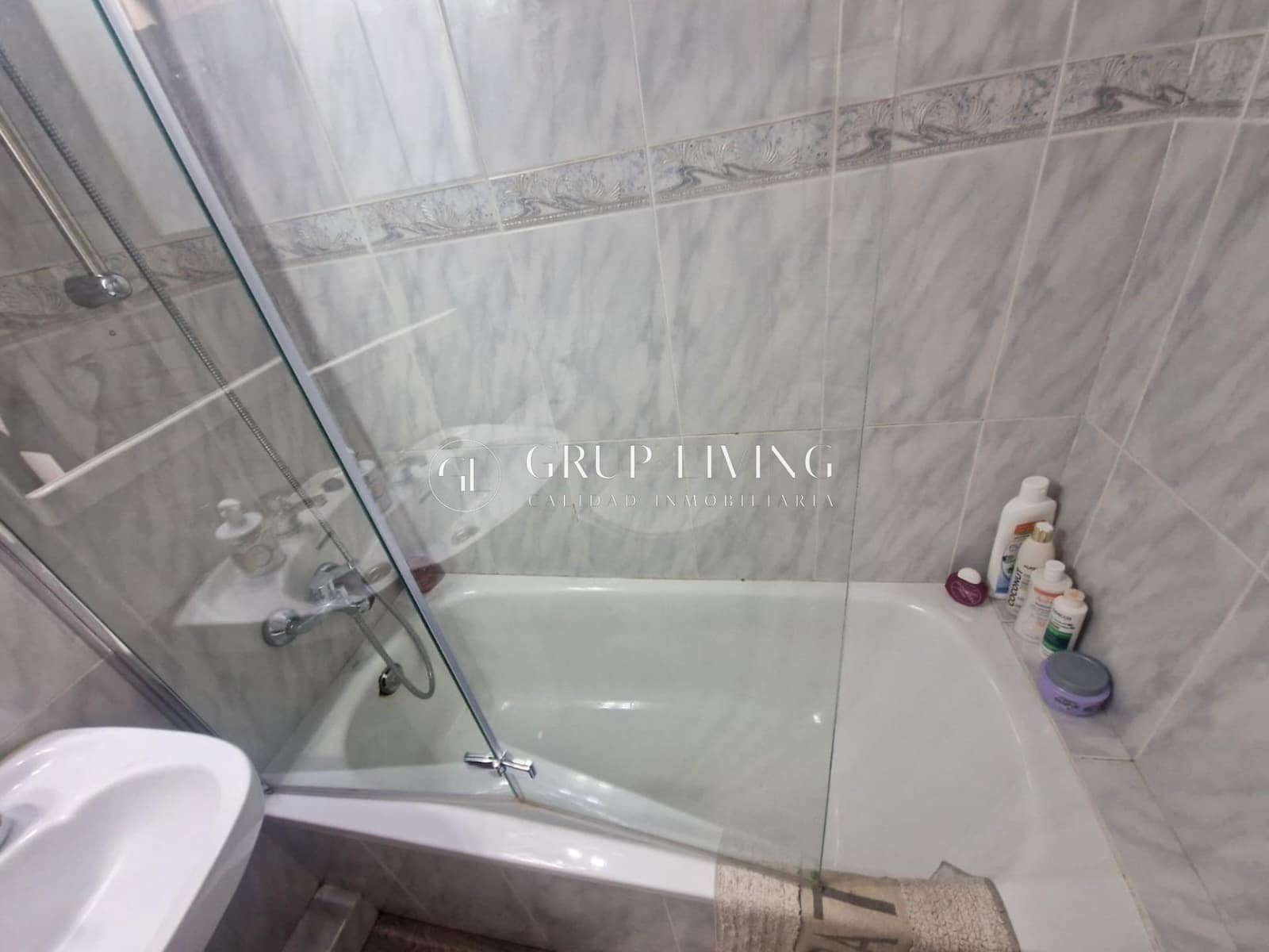 4 makuuhuone Omakotitalo vuokrattavana paikassa Sitges mukana uima-altaan 
autotalli - 2 250 € (Ref: 8954294)